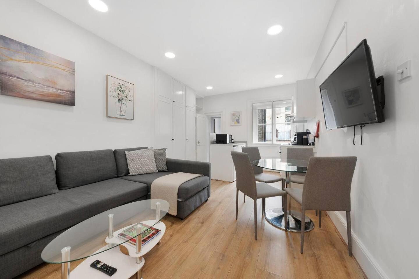 2 Bed Piccadilly Apartment 3 Londres Extérieur photo