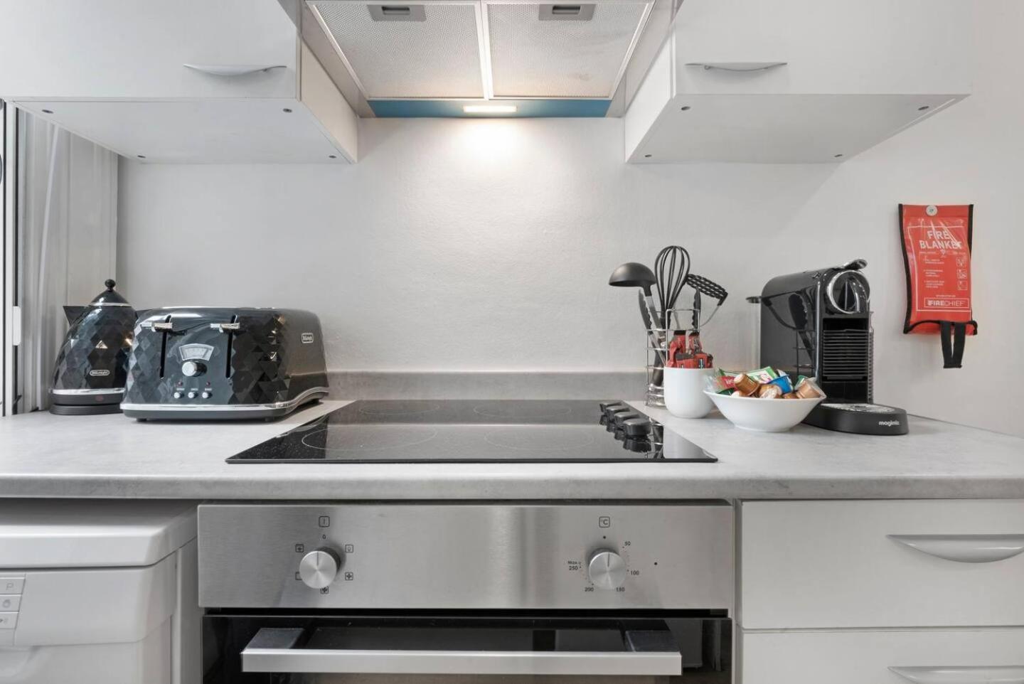 2 Bed Piccadilly Apartment 3 Londres Extérieur photo