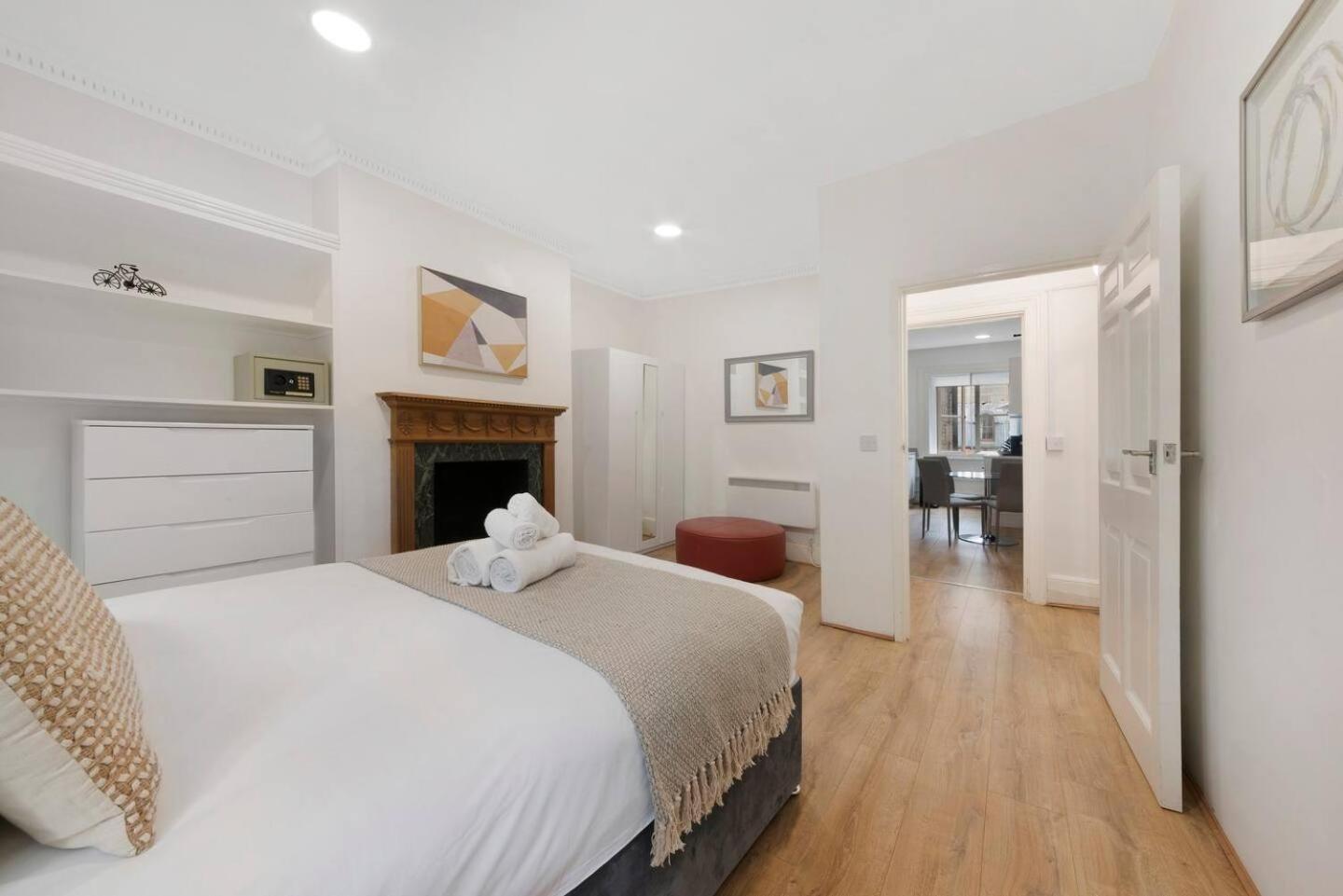 2 Bed Piccadilly Apartment 3 Londres Extérieur photo