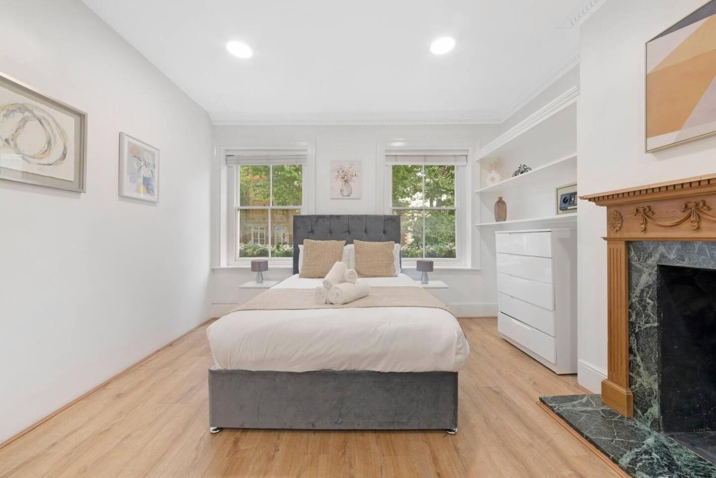 2 Bed Piccadilly Apartment 3 Londres Extérieur photo