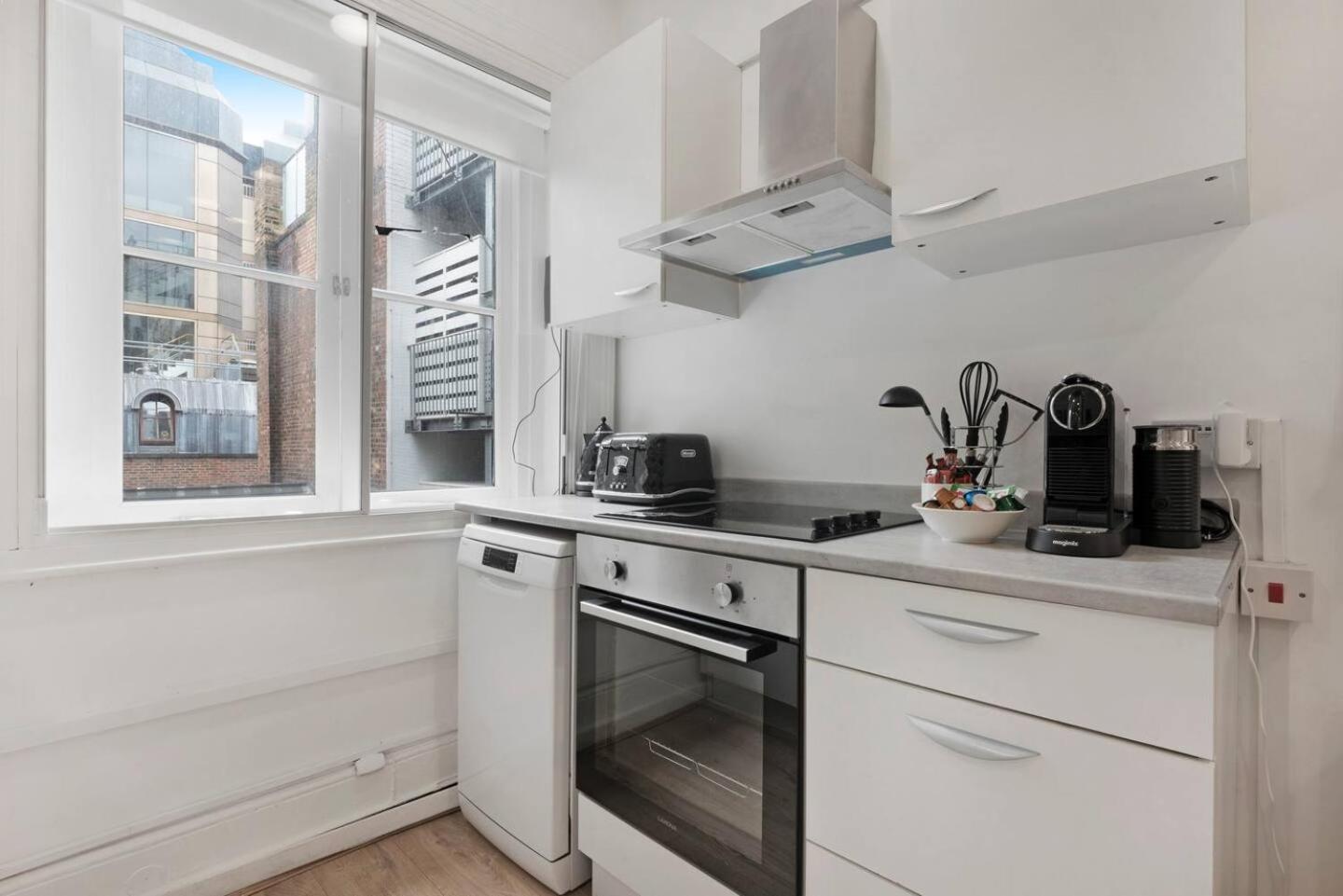 2 Bed Piccadilly Apartment 3 Londres Extérieur photo